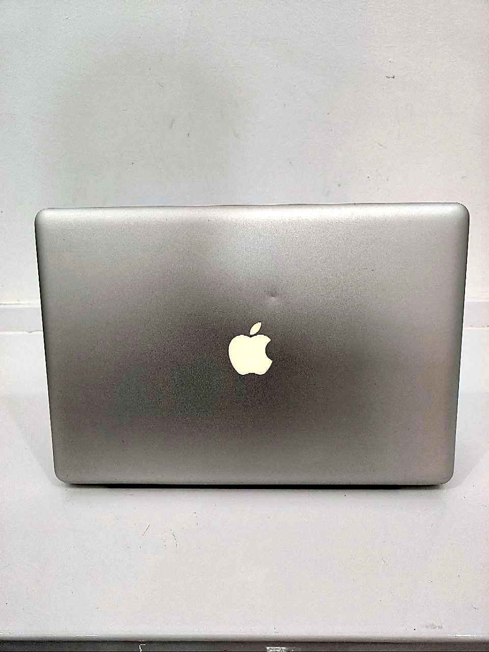 Apple MacBook Pro 15" Core 2 Duo 2,66 GHz 4 Go SSD 120 Go (occasion)