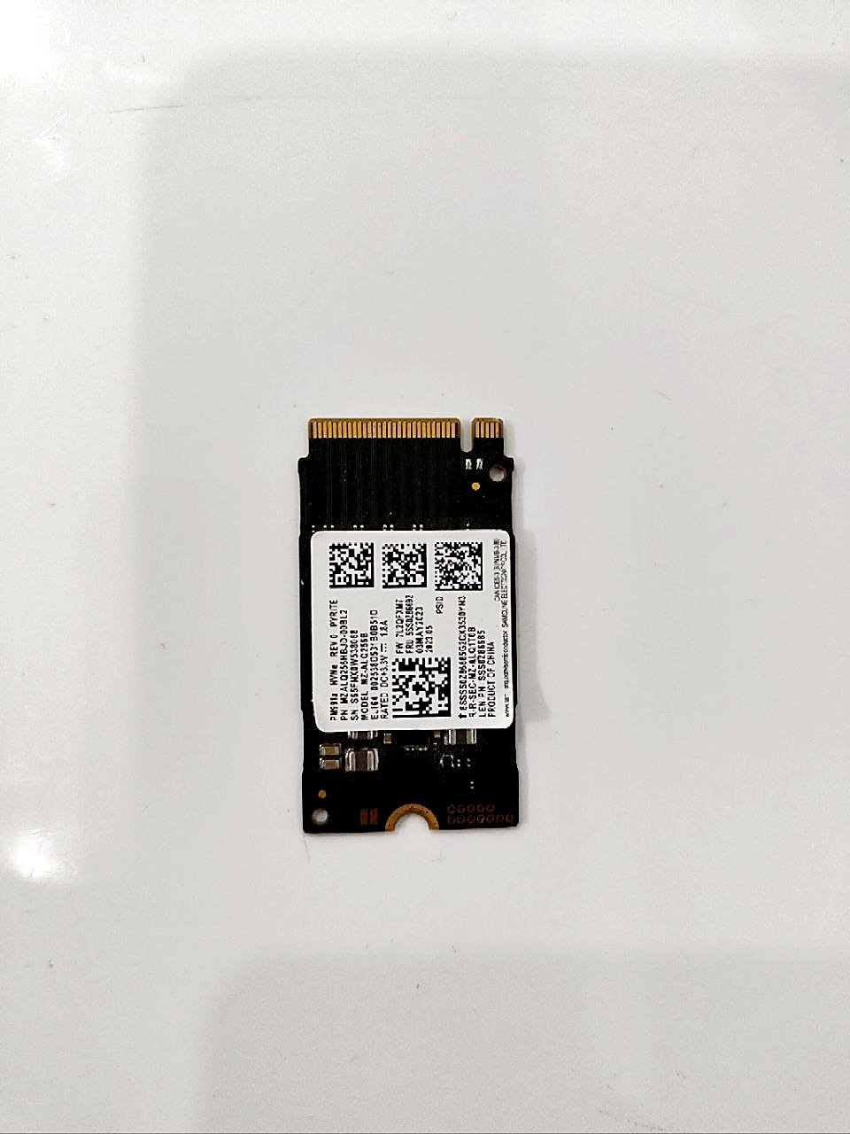 SSD NVMe Samsung PM991a 256 Go M.2 2242 (neuf)